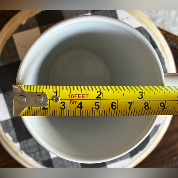 Heart Patterned Red and White Mug - Picture 6 of 6